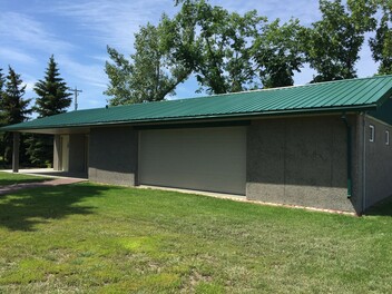Picture of a building with a green roof